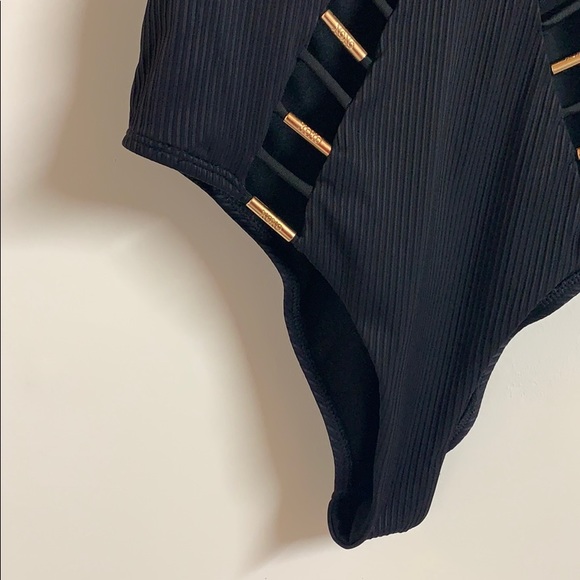 BUNDLE 2 ITEMS FOR $10 Gold Bars Ladder Cut-Out One Piece - Picture 4 of 13